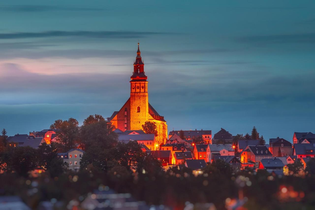 Berghotel Steiger - Erzgebirge Шнеберг Экстерьер фото